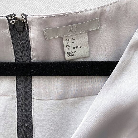 H&M Sleeveless Elastic Waist Dress Surplice V Neck Two Tone Gray Size 6 - Picture 8 of 8